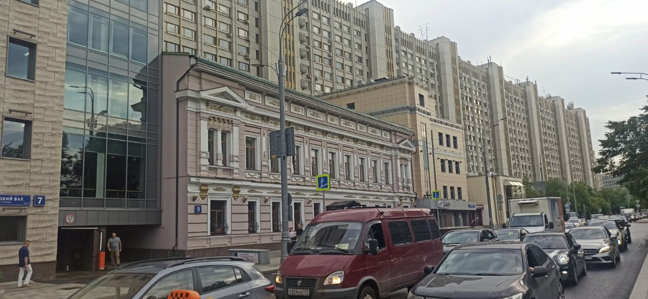 аренда помещений в БЦ на ул. Коровий Вал, 9