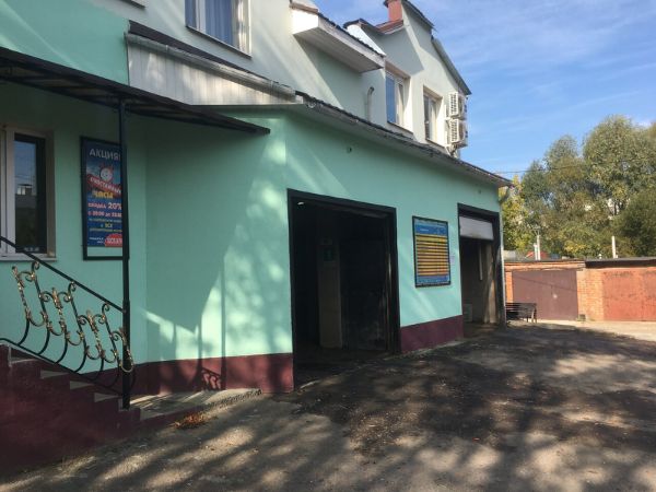 Отдельно стоящее здание на ул. Ильича, 39Б