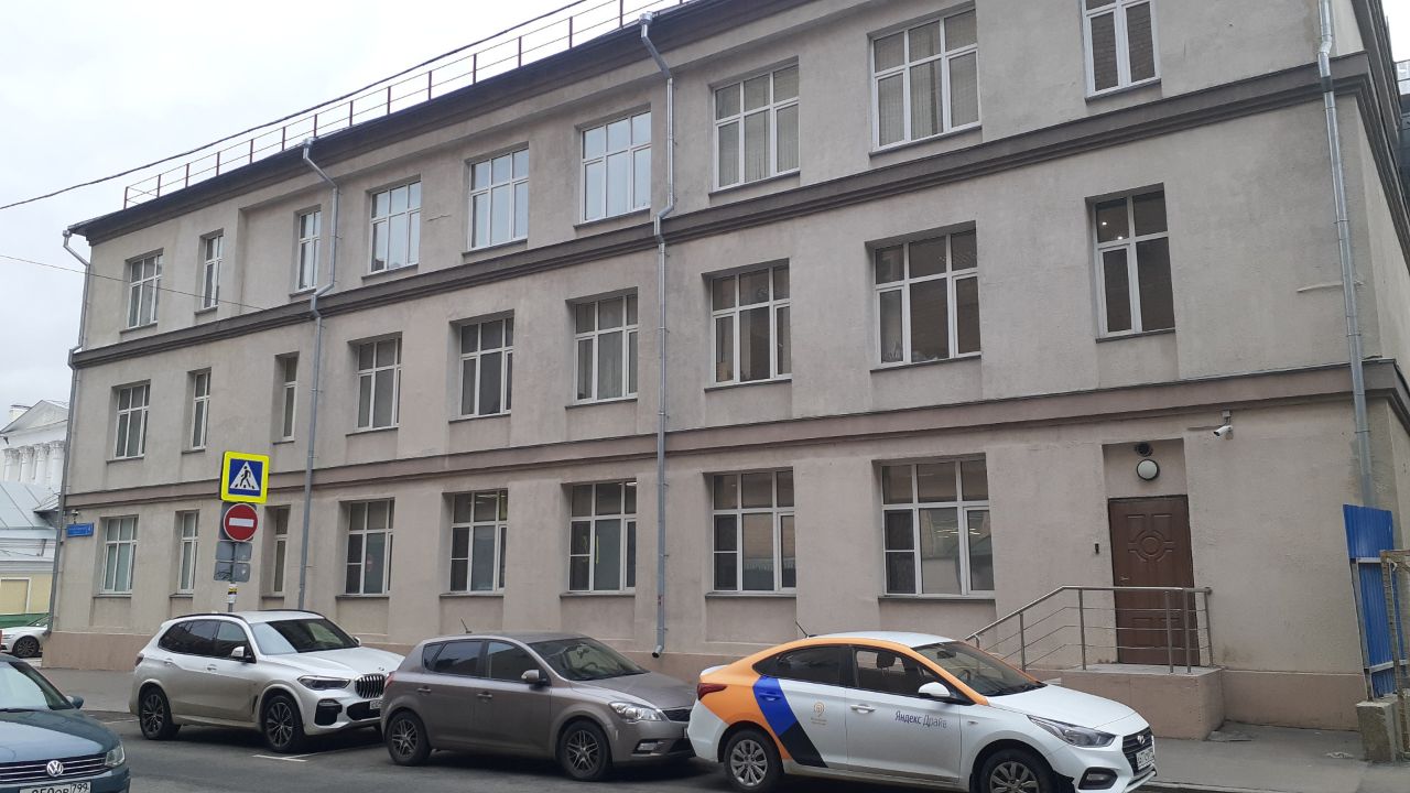 БЦ в Большом Саввинском пер., 4с2