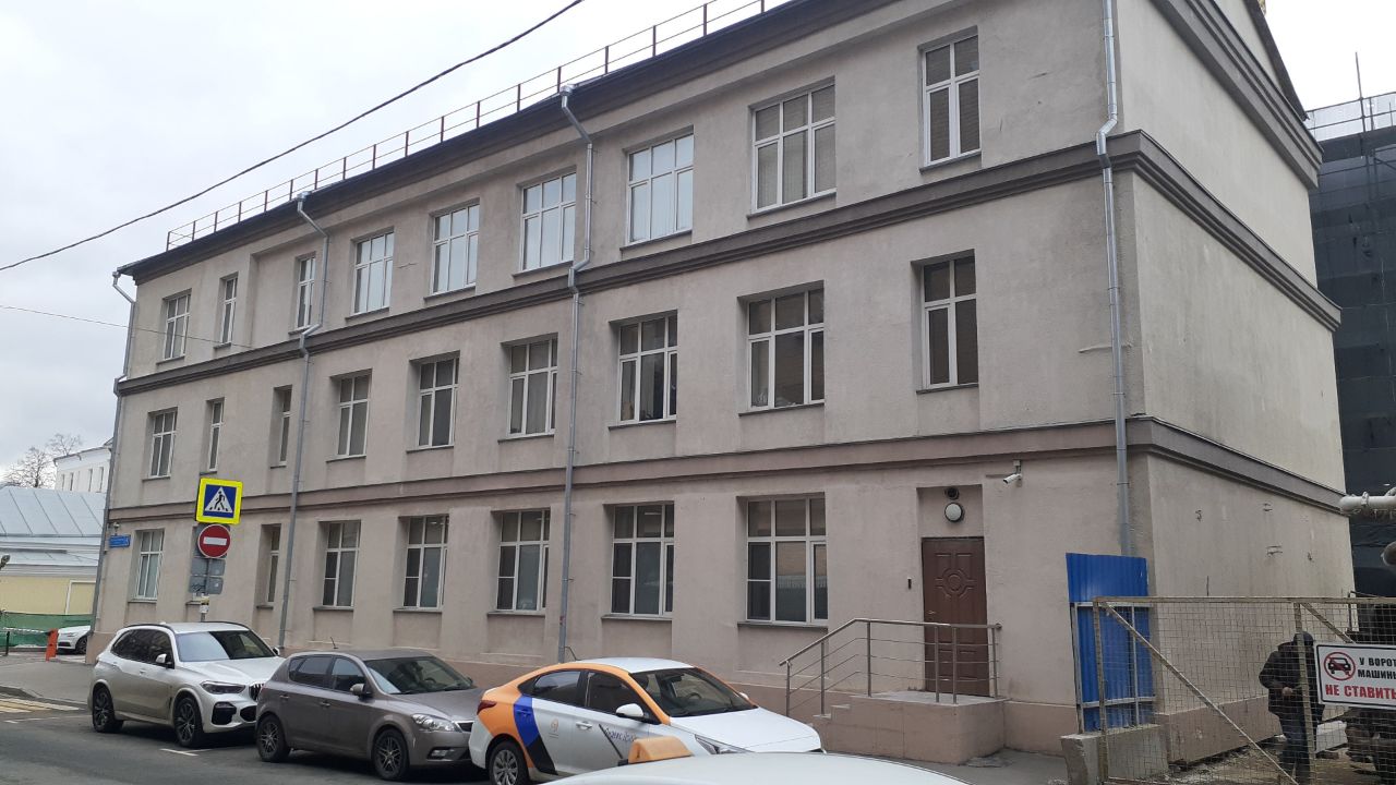 БЦ в Большом Саввинском пер., 4с2