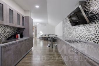 3-комн.кв., 90 м², этаж 6