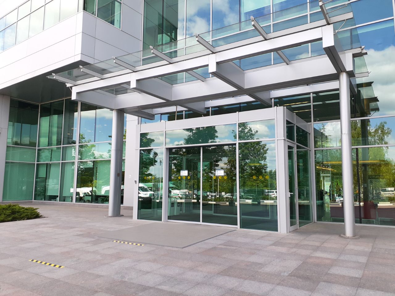 БЦ Крылатские Холмы (на ул. Крылатская, 17к2)