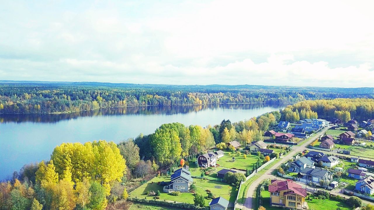 Снять дом в поселке Зеленая Роща Выборгского района, аренда домов на  длительный срок. Найдено 1 объявление.