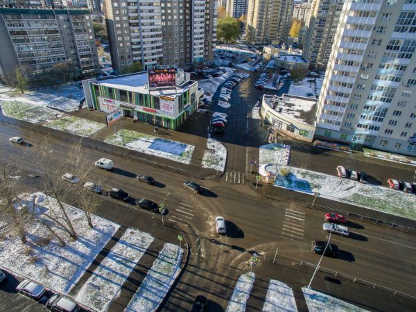 Торговый комплекс на ул. Готвальда, 19Д