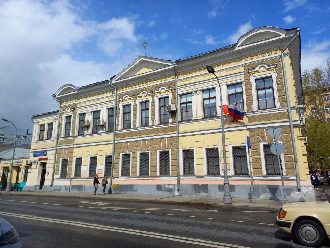 продажа помещений в БЦ на ул. Верхняя Радищевская, 13с1