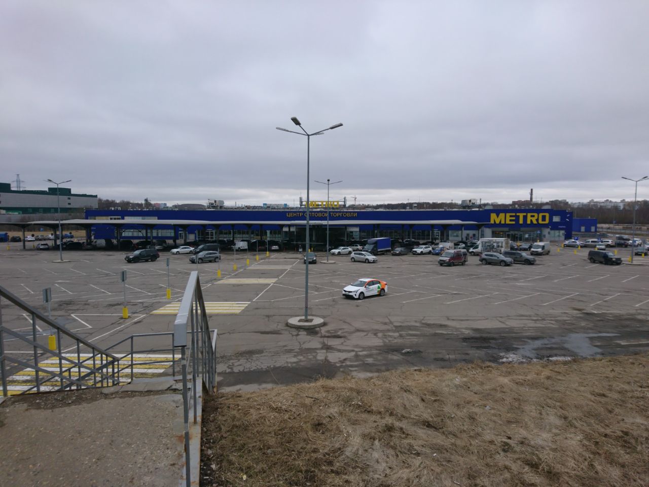 продажа помещений в ТЦ METRO (Метро)