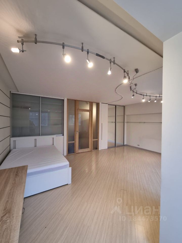 1-комнатная квартира, 47 м² — фото 3