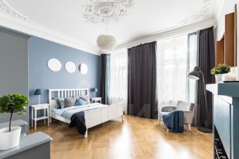 5-комн.кв., 180 м², этаж 3