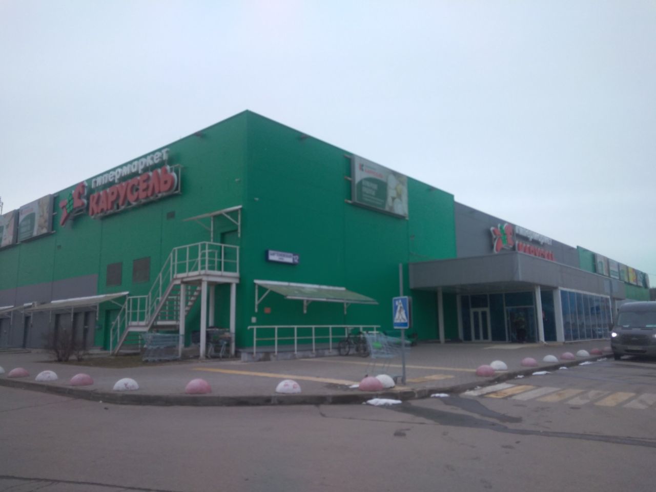 аренда помещений в ТЦ Карусель Бартеневская