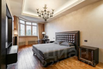 3-комн.кв., 105 м², этаж 4