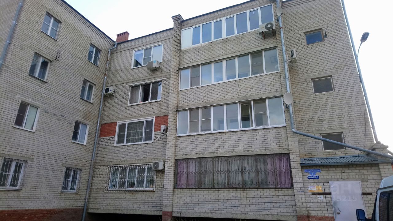 Продаю трехкомнатную квартиру 106м² ул. Влада Листьева, 1, Армавир,  Краснодарский край - база ЦИАН, объявление 285345215