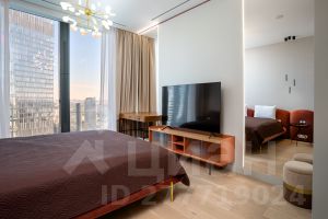 2-комн.апарт., 129 м², этаж 47