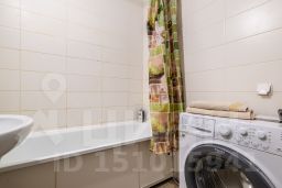 2-комн.кв., 65 м², этаж 18