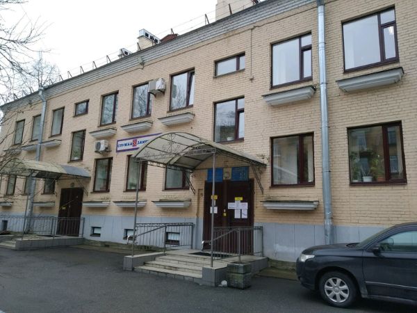 Административное здание на шоссе Революции, 19