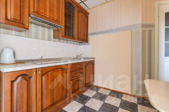 2-комн.кв., 55 м², этаж 3