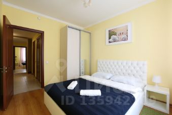 3-комн.кв., 70 м², этаж 24