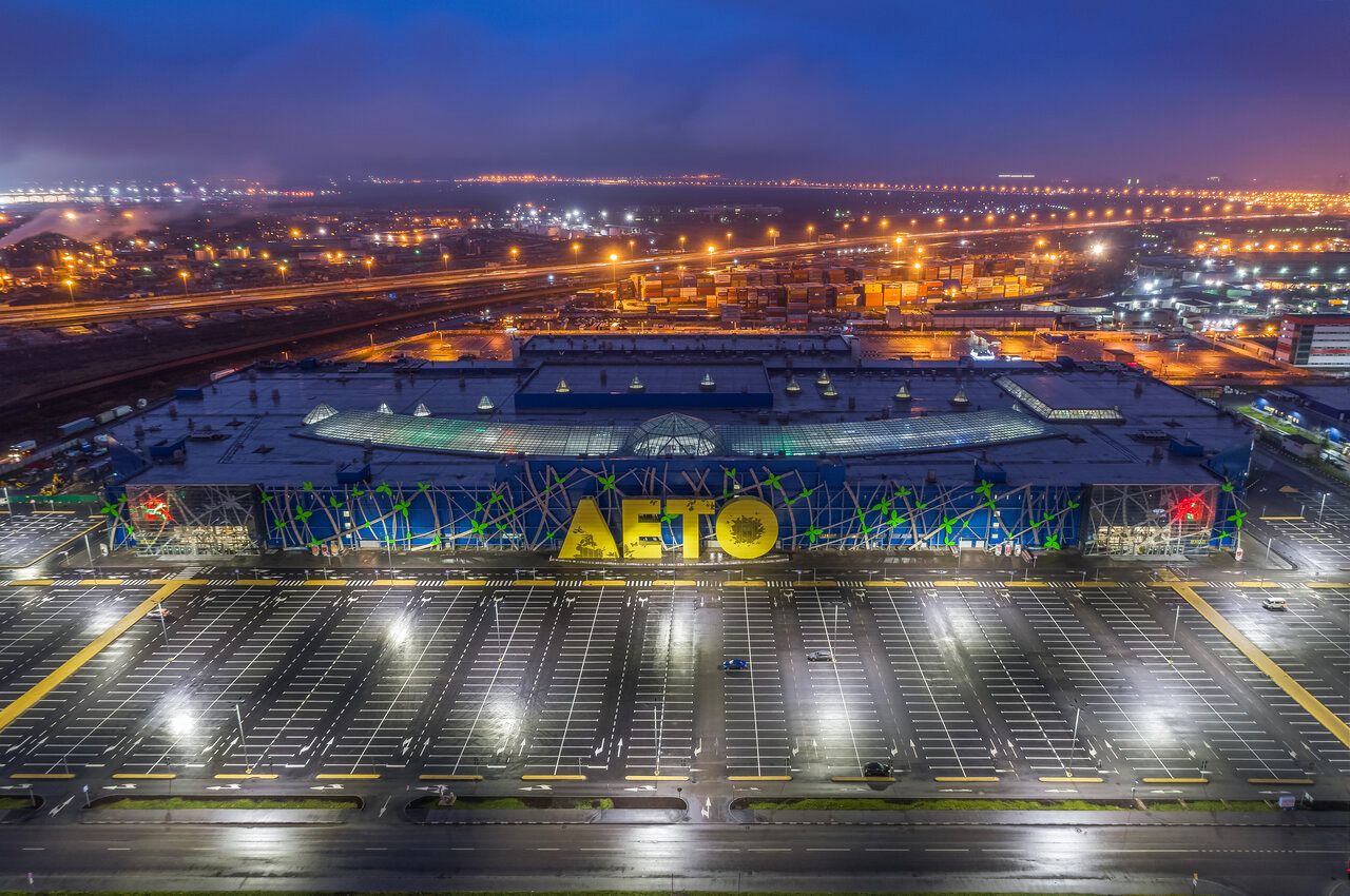 Торгово-развлекательном центре Лето