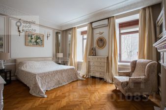 4-комн.кв., 168 м², этаж 2