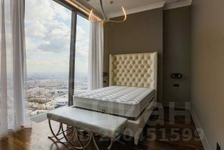 3-комн.апарт., 142 м², этаж 85