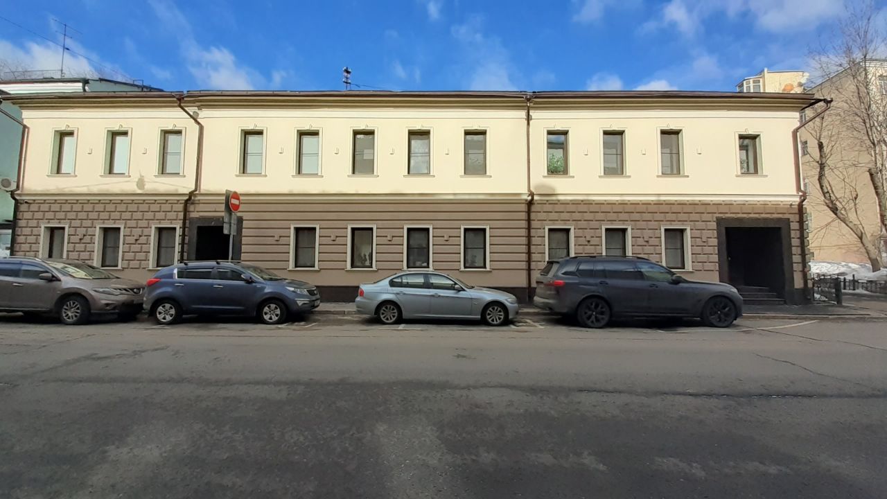 БЦ в Среднем Каретном пер., 9