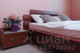 2-комн.кв., 65 м², этаж 13