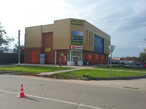 Торговый центр на ул. Большая Московская, 153