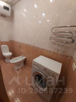 2-комн.кв., 70 м², этаж 2