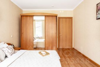 3-комн.кв., 90 м², этаж 3