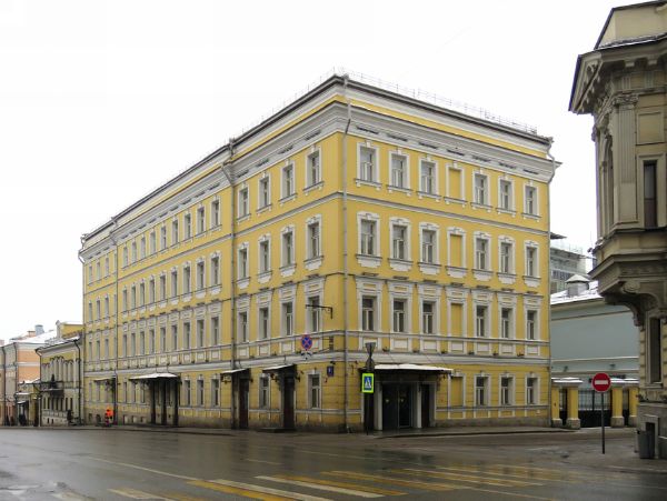 Отдельно стоящее здание на ул. Знаменка, 9с1