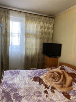 4-комн.кв., 80 м², этаж 8