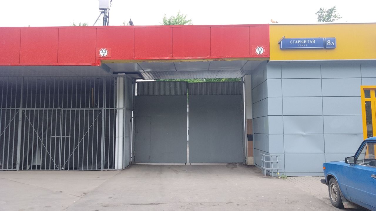 продажа помещений в ТЦ на ул. Старый Гай, 8
