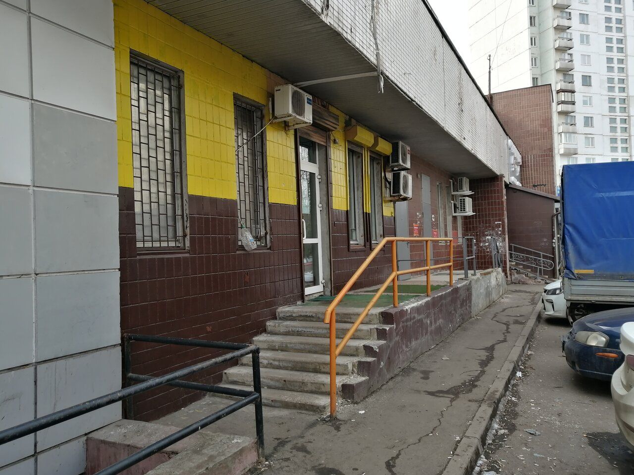 ТЦ на ул. Маршала Катукова, 17к1