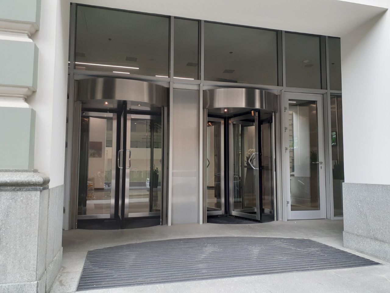 продажа помещений в БЦ Романов Двор