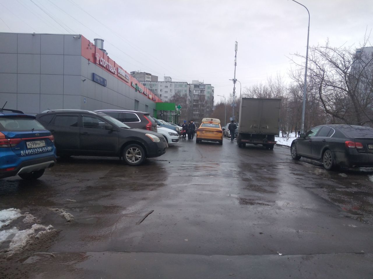 аренда помещений в ТЦ на ул. Тёплый Стан, 10