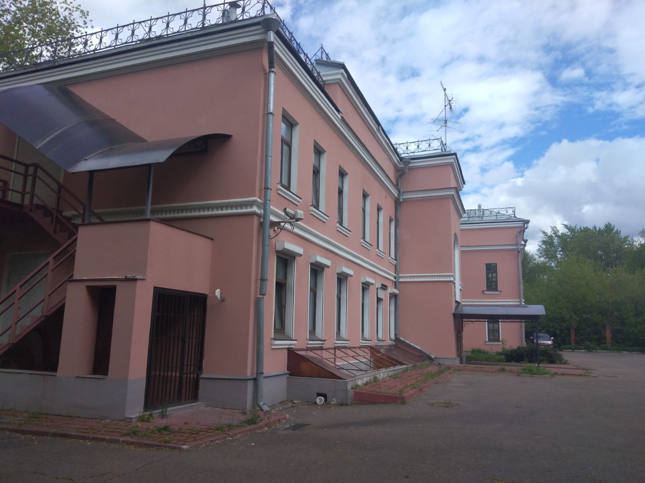 БЦ на ул. Госпитальная, 10с1