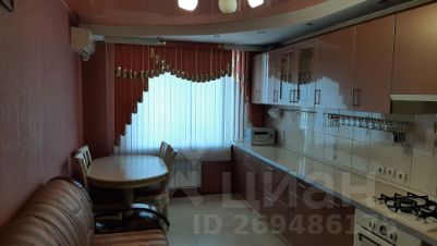 3-комн.кв., 90 м², этаж 9