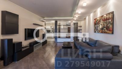 3-комн.кв., 110 м², этаж 3