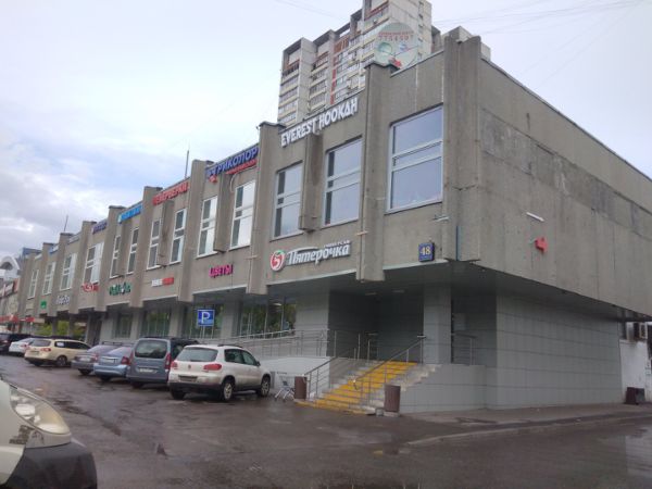 Торгово-офисный комплекс на ул. Свободы, 48с1
