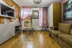 3-комн.кв., 90 м², этаж 3