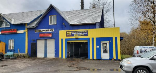 Отдельно стоящее здание на ул. Космонавтов, 51