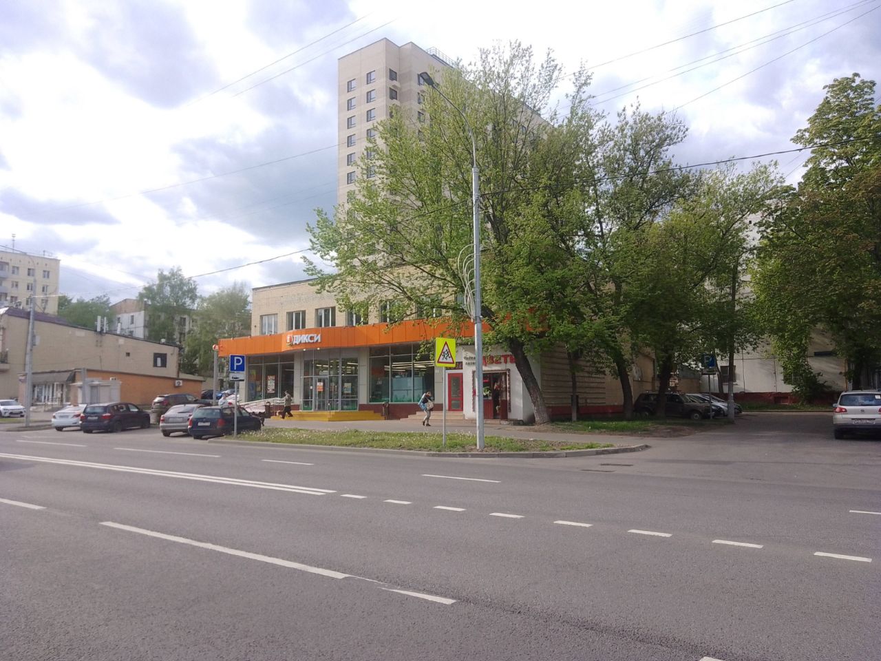 Торговом центре на ул. Юных Ленинцев, 117к1
