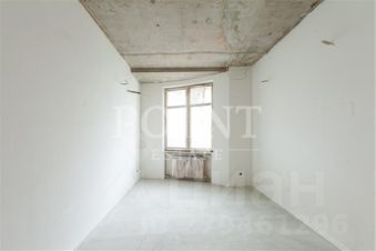 4-комн.кв., 160 м², этаж 4