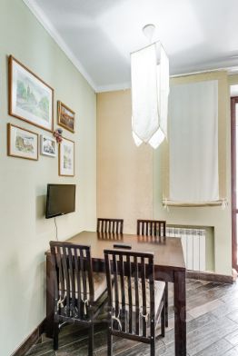 2-комн.кв., 100 м², этаж 3