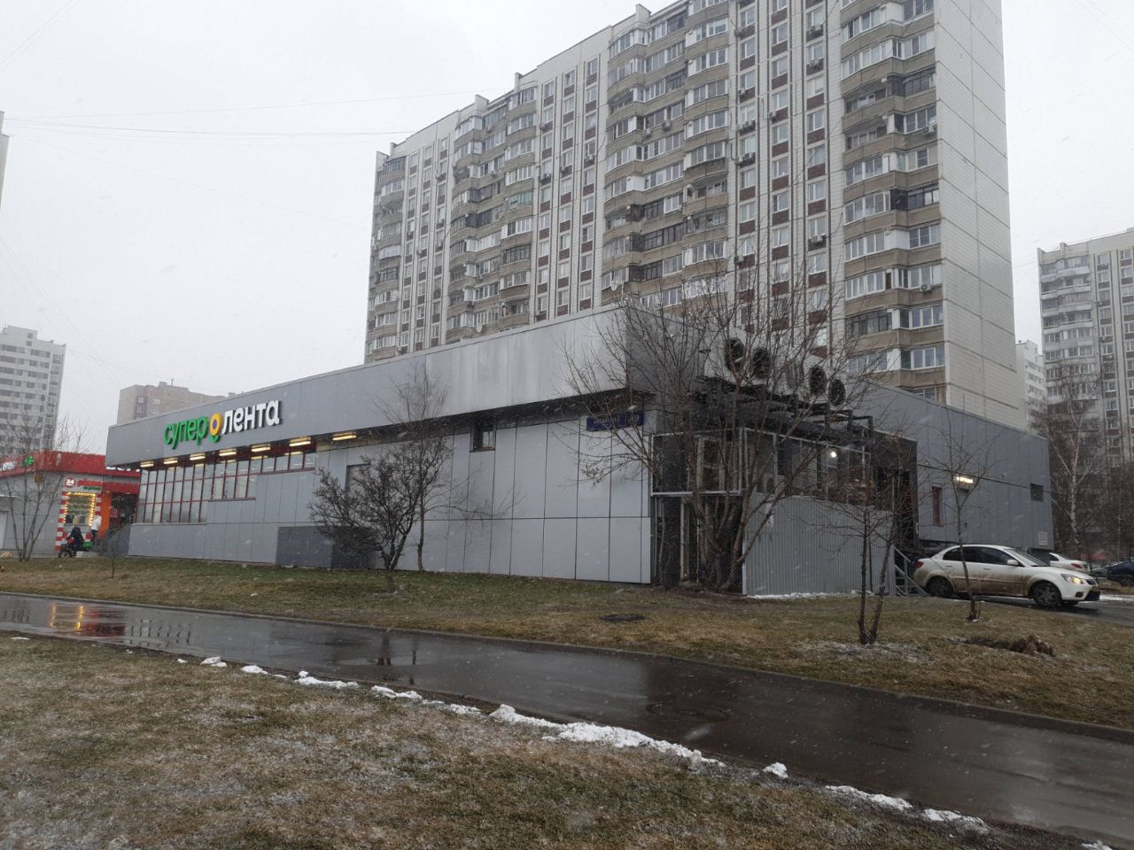 аренда помещений в ТЦ в Батайском проезде, 69