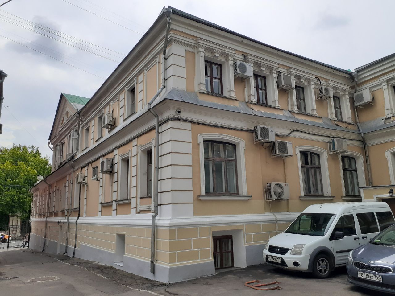 Бизнес Центр на ул. Старая Басманная, 19с1