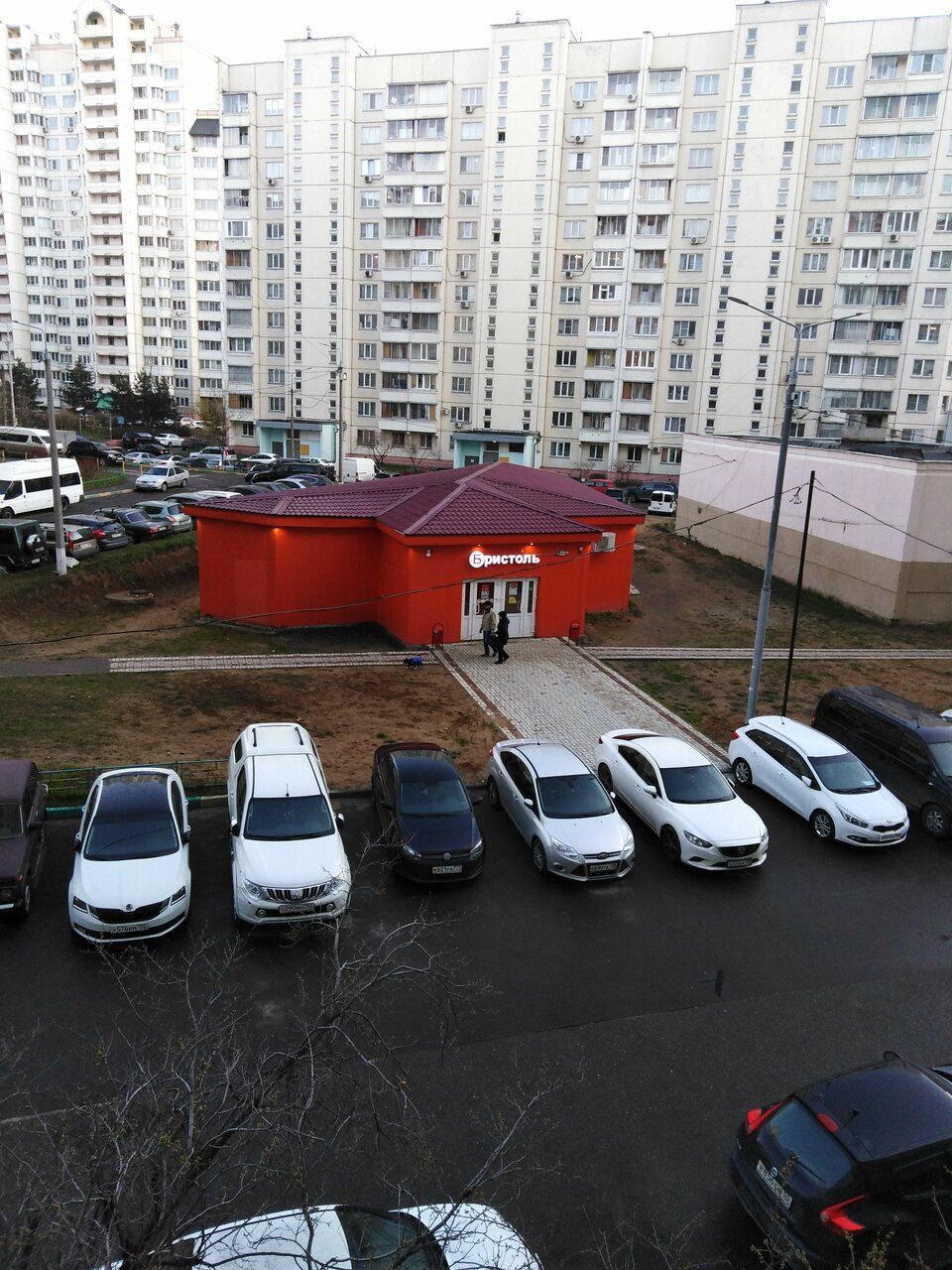 аренда помещений в ТЦ в микрорайоне Белая Дача, 15В