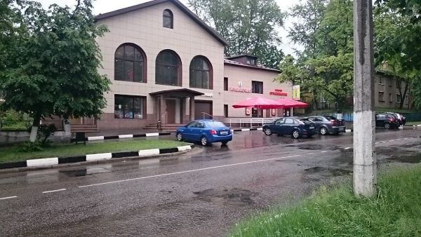 Отдельно стоящее здание на ул. Первомайская, 30