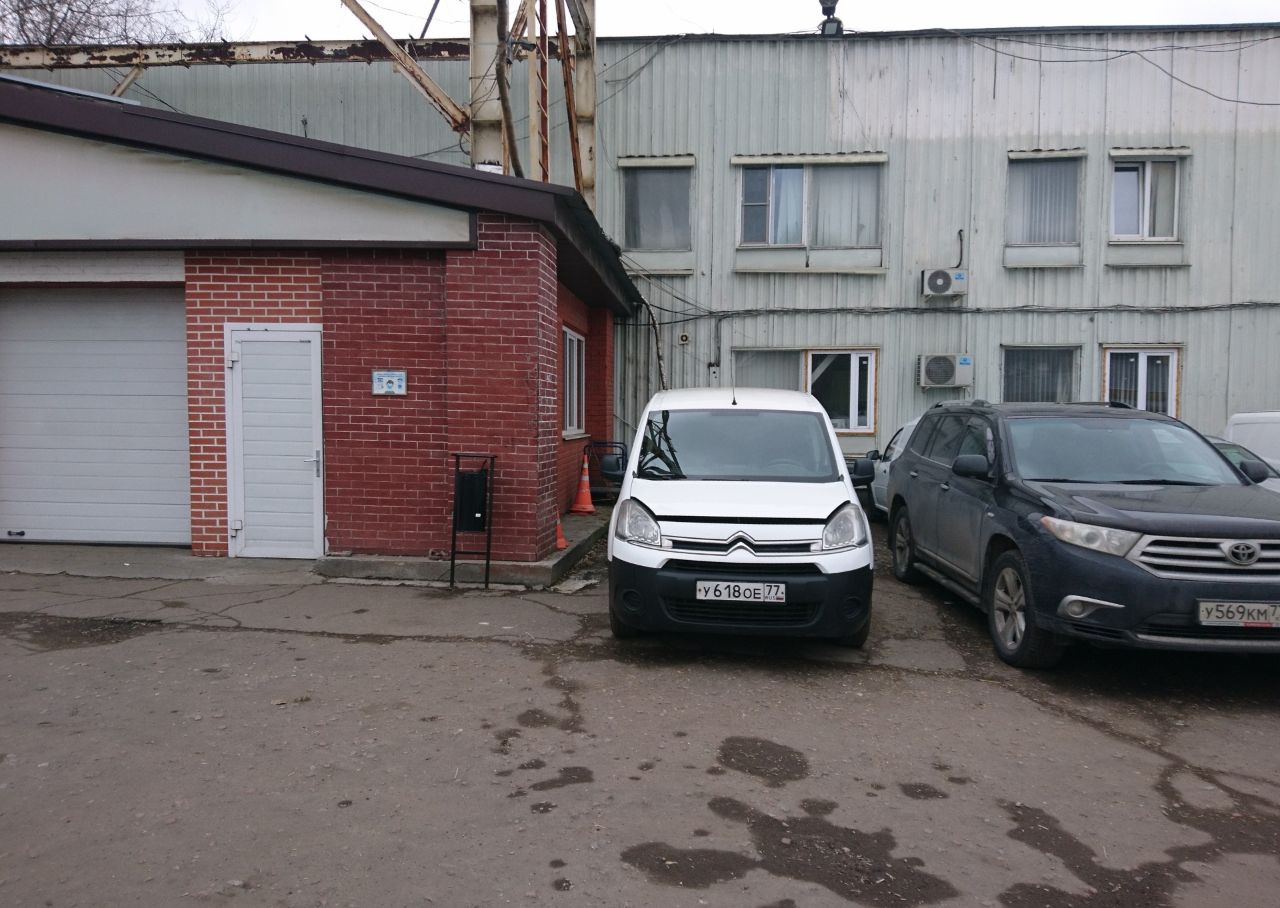 Складском комплексе в Лианозовском проезде, 8А