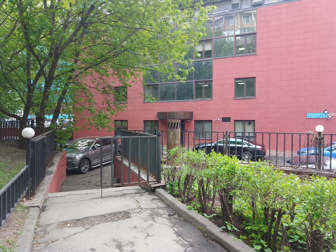аренда помещений в БЦ в Докучаевом переулке, 5с3