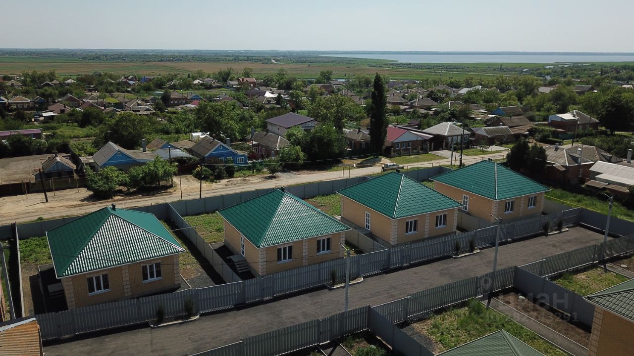 Купить дом без посредников в селе Кагальник Азовского района от хозяина,  продажа домов с участком от собственника в селе Кагальник Азовского района.  Найдено 3 объявления.